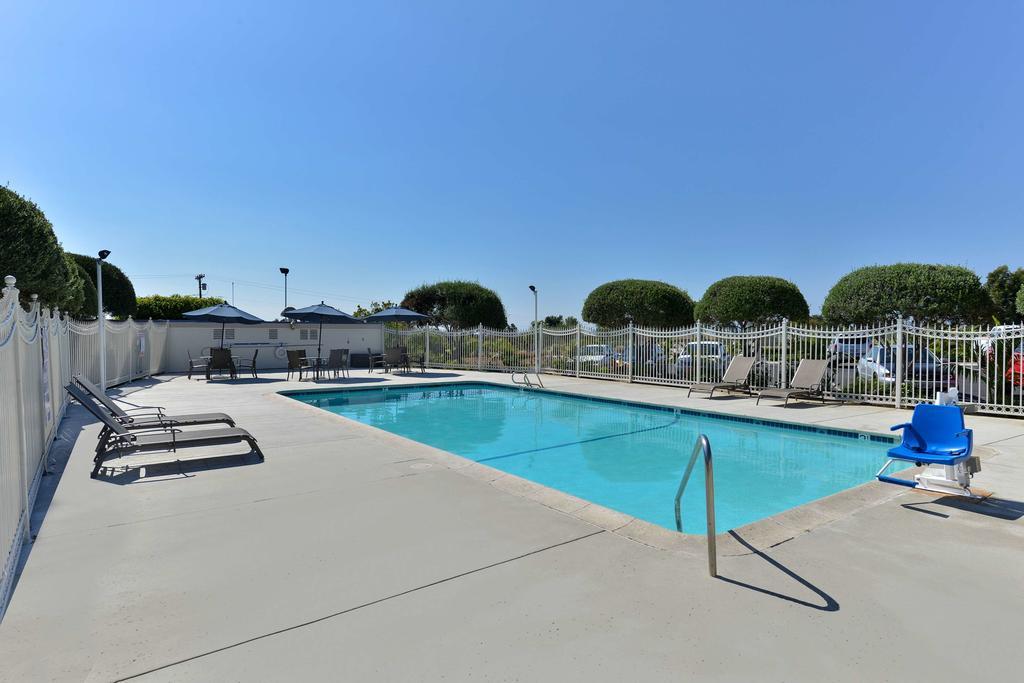 Motel 6-Vista, Ca Luaran gambar