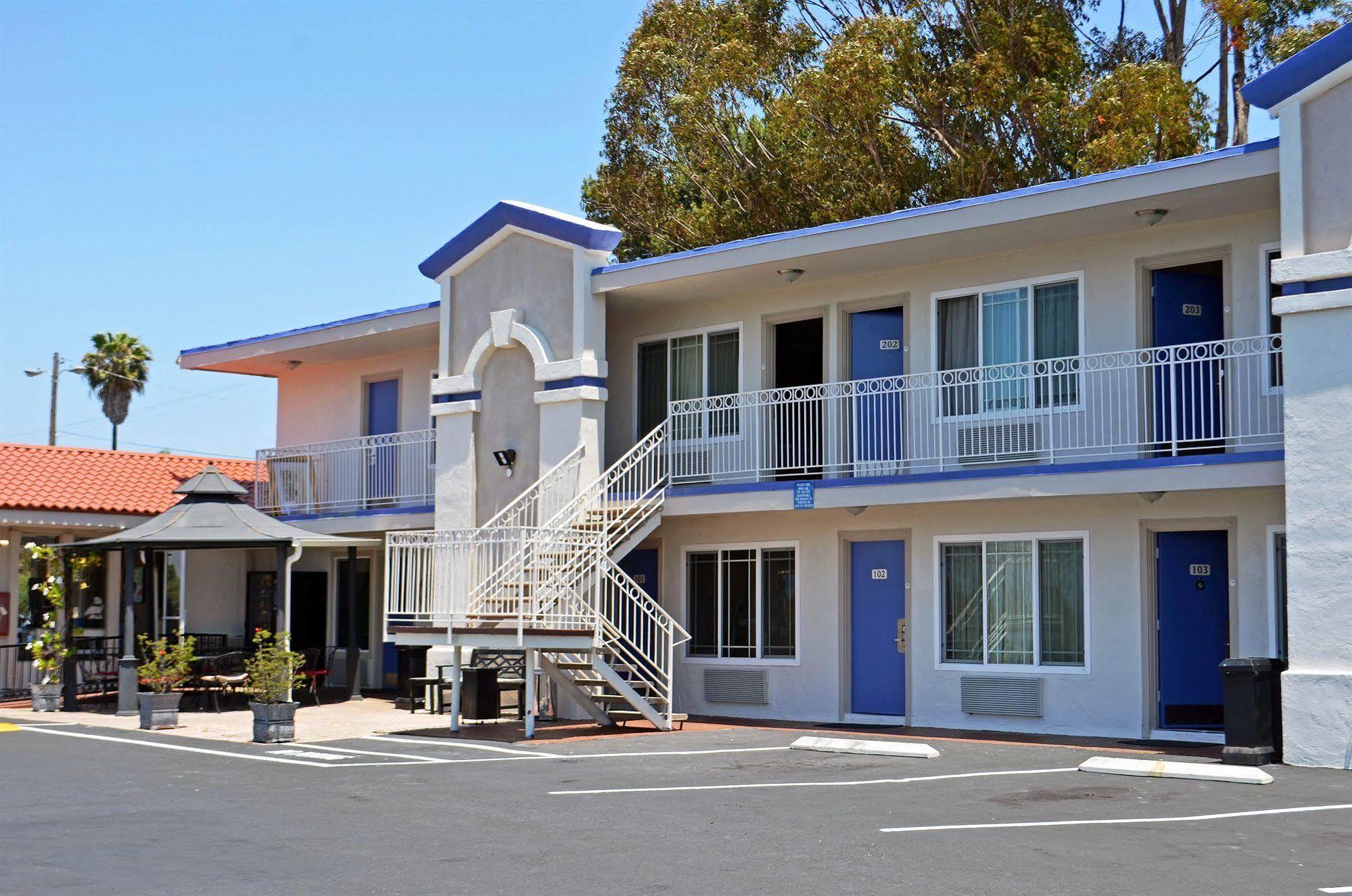 Motel 6-Vista, Ca Luaran gambar