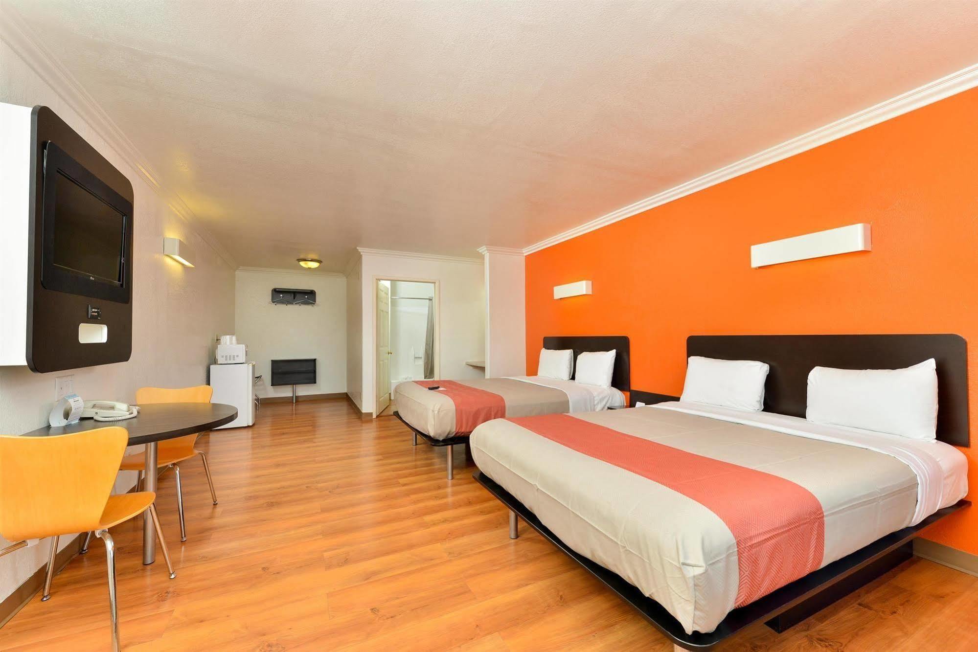 Motel 6-Vista, Ca Luaran gambar
