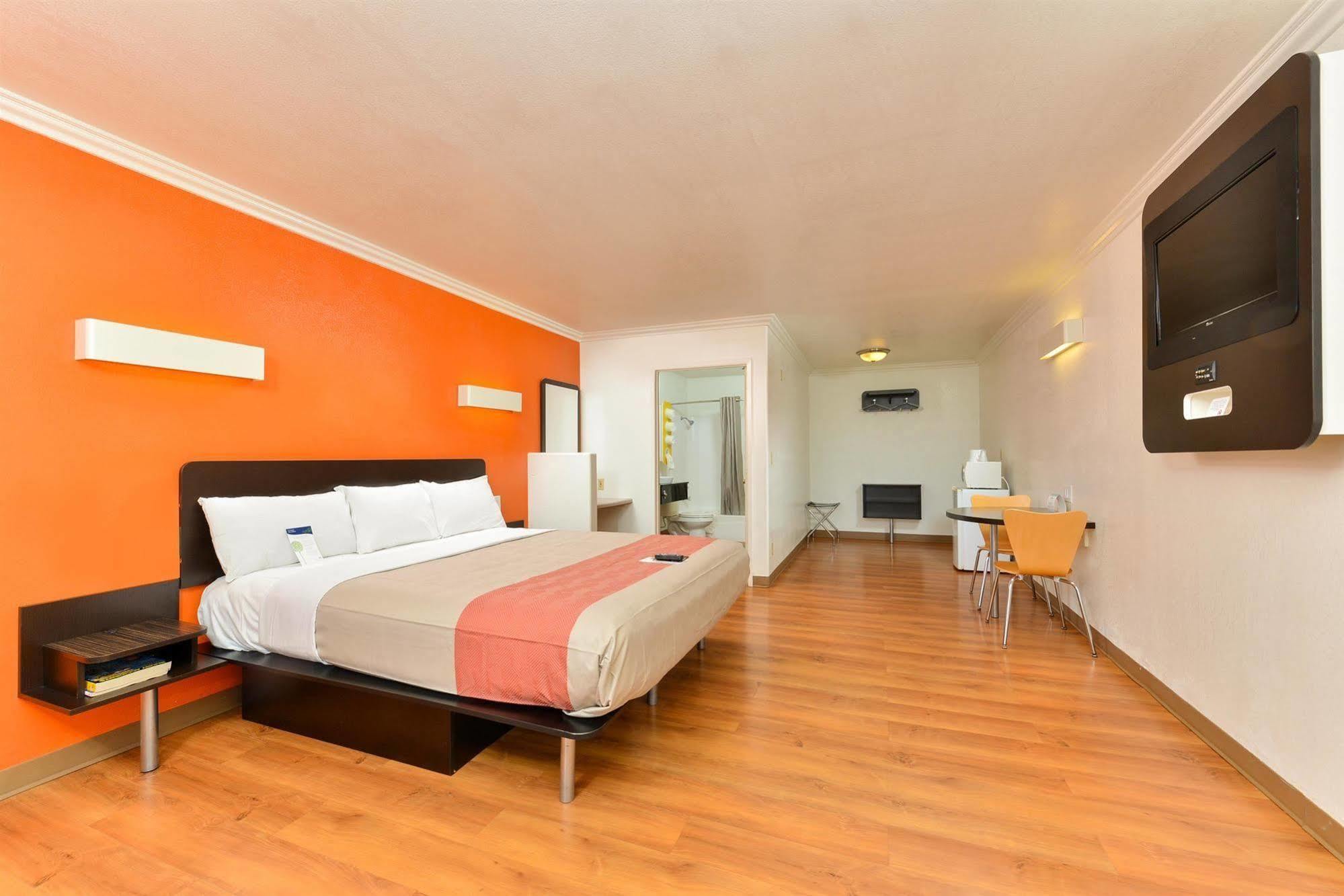 Motel 6-Vista, Ca Luaran gambar